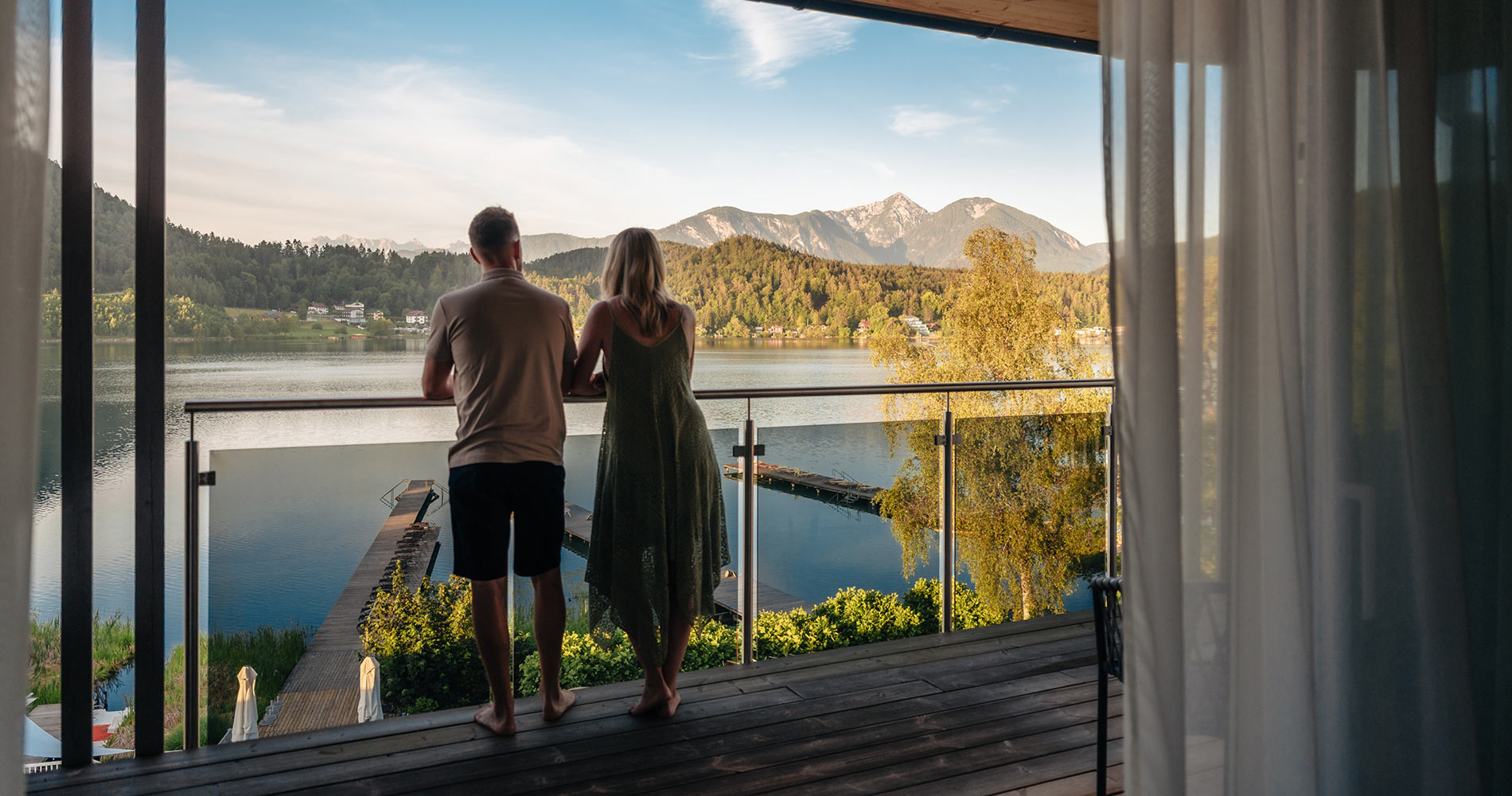 Ferienwohnung mit Seeblick Blick von der Terrasse auf den Klopeiner See
